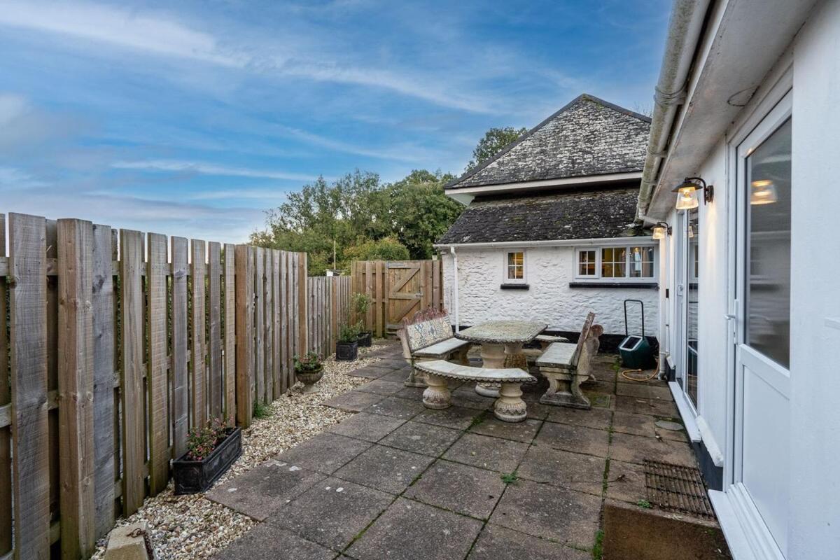 Fletchers Cottage Honiton Buitenkant foto